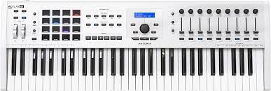 Arturia Keylab Essential 61 controller