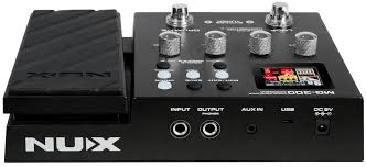 Nux MG300 multi effects pedal